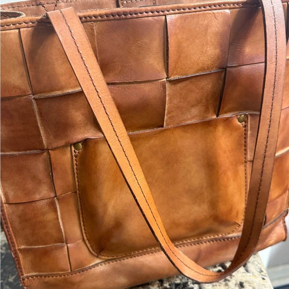 PATRICIA NASH VINTAGE STYLE WOVEN LEATHER TOTE. 12” (H) × 13” (W) × 5” (D) - Picture 3 of 16